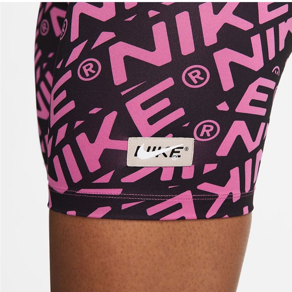 B20 Nike Midrise Bike Shorts - Picture 4 of 6